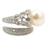 925 Sterling Silver Cocktail Ring with Beautiful Pearl and Zerkons